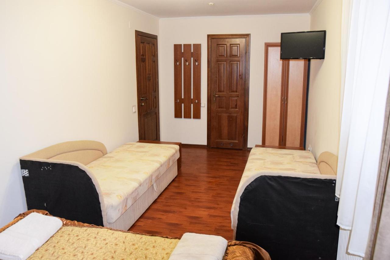 Gostynniy Dvir Hostel Ternopil Extérieur photo