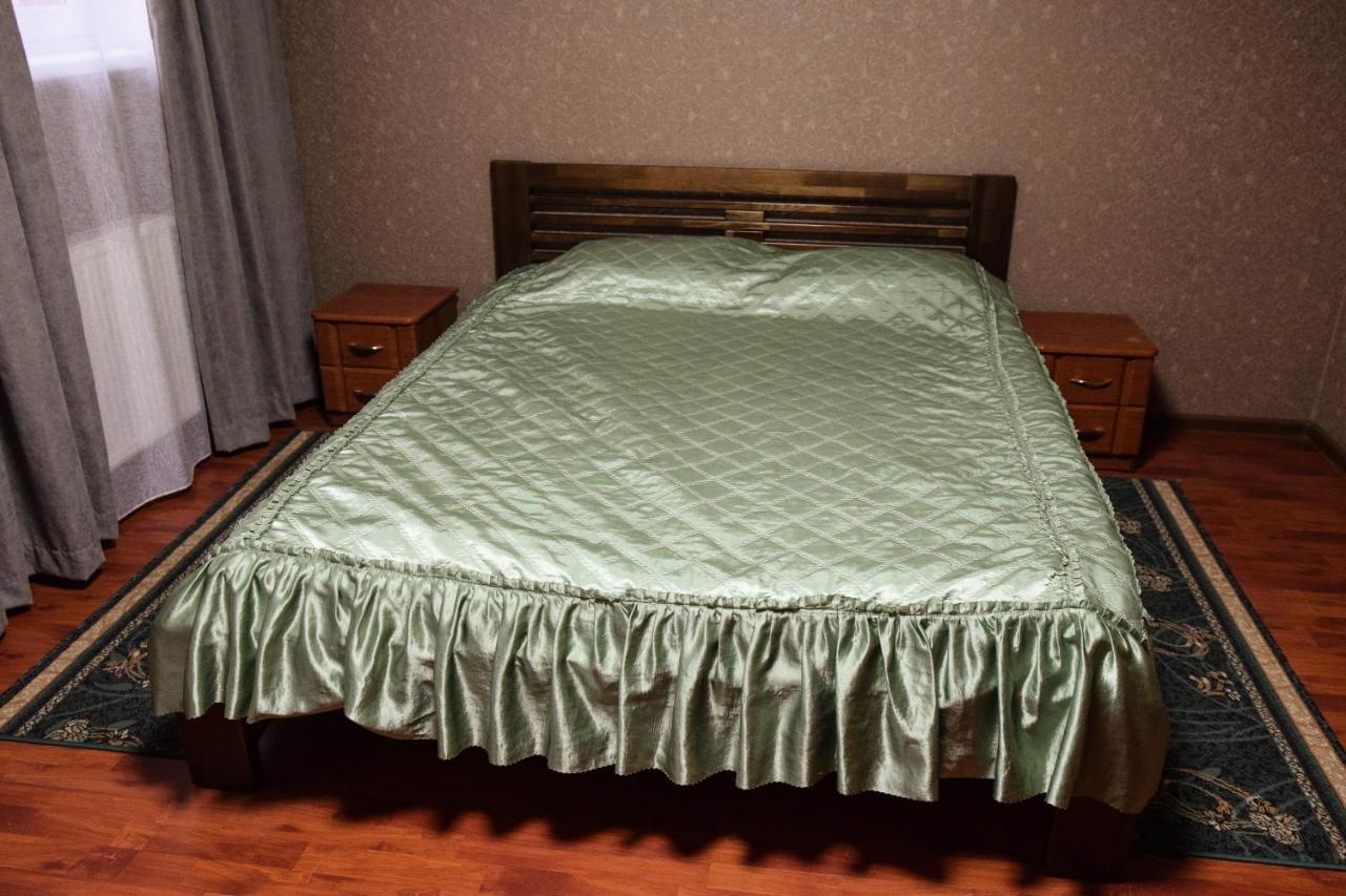 Gostynniy Dvir Hostel Ternopil Extérieur photo